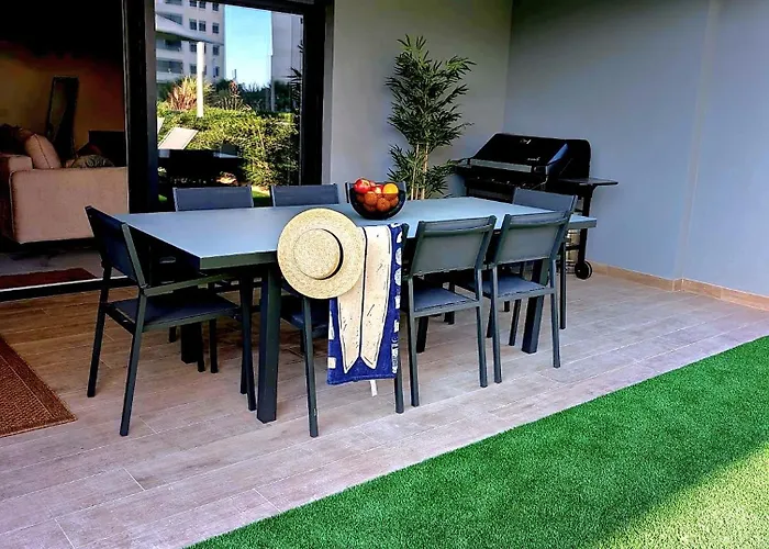 아파트 Lena , First Line And Bbq ,punta Prima, Posidonia